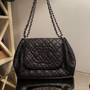 CHANEL Handbag